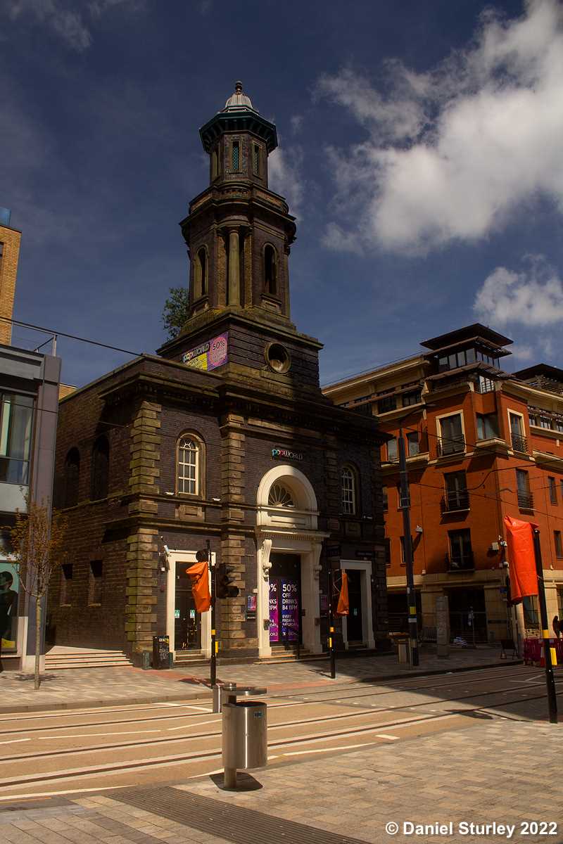 The+Broad+Street+Presbyterian+Church+(Now+%60PopWorld%60)+-+Classic+Architecture
